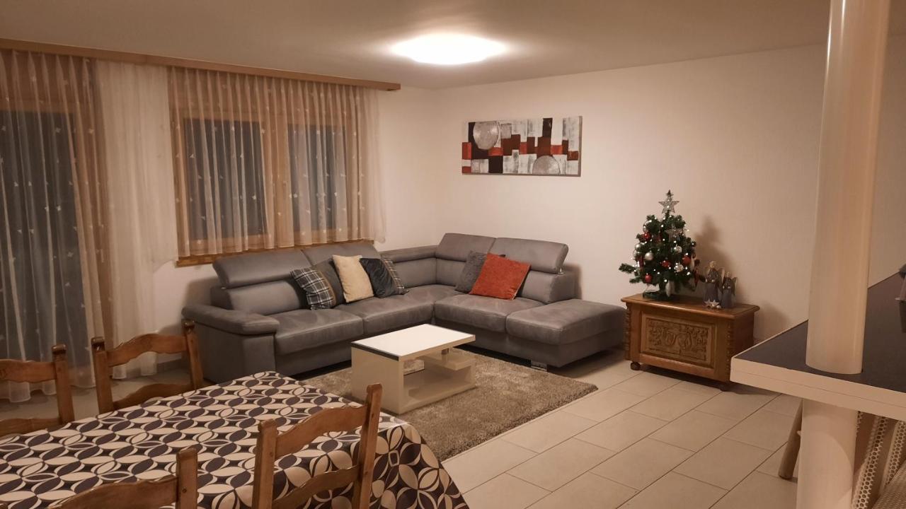 Aquarell Ferienwohnungen Saas-Grund Exterior foto