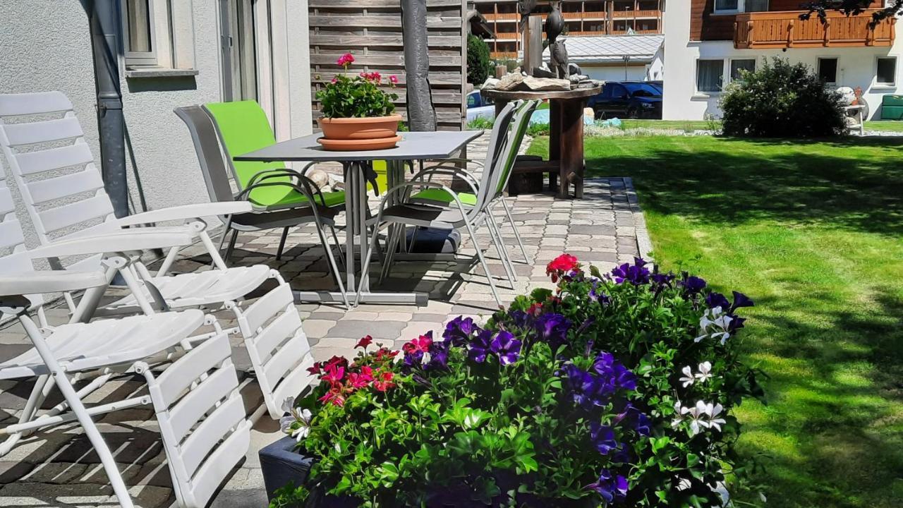 Aquarell Ferienwohnungen Saas-Grund Exterior foto